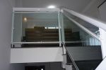 escada em vidro e corrimao aluminio