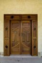 Assentamentos de Portas de Madeira